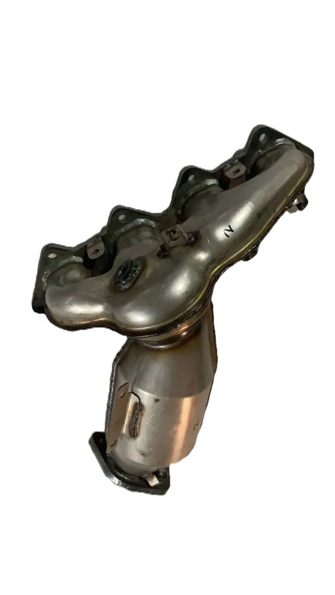 CleanCore | Manifold Catalytic Converter Close Coupled | Mitsubishi Triton ML (2007–2015) | MCV040-CC